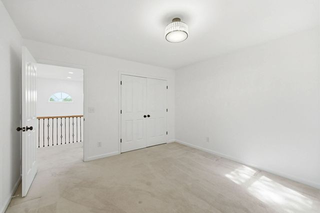 3002 Bowers Ln, Murfreesboro, TN 37129