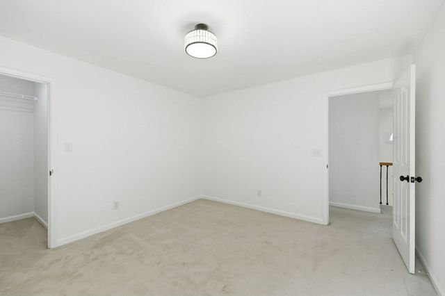 3002 Bowers Ln, Murfreesboro, TN 37129