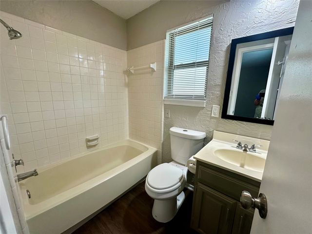 934 Cottonwood Trail, Benbrook, TX 76126