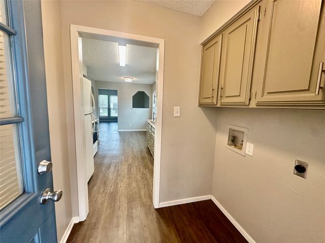 934 Cottonwood Trail, Benbrook, TX 76126