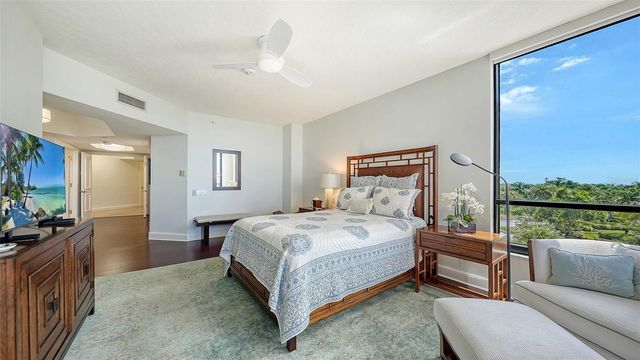 1241 GULF OF MEXICO DRIVE 303, Longboat Key, FL 34228