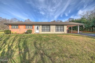 704 Willow Springs Road, Elizabethton, TN 37643