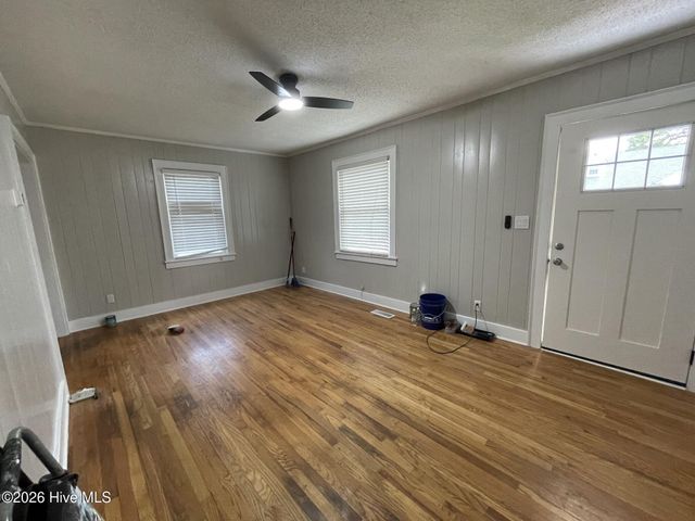 1016 Cedar Street, Elizabeth City, NC 27909