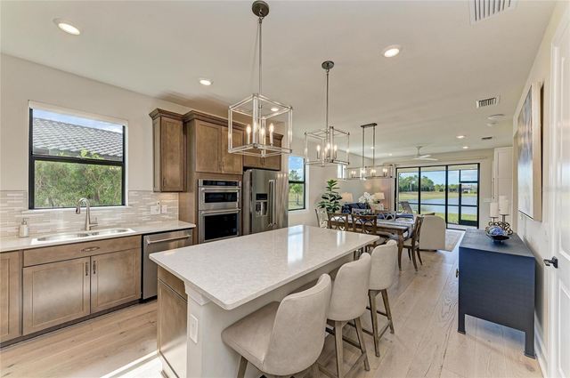 7502 SUMMERLAND COVE, Lakewood Ranch, FL 34202