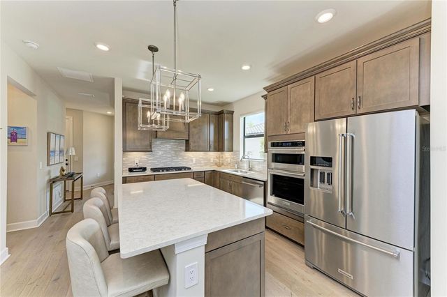 7502 SUMMERLAND COVE, Lakewood Ranch, FL 34202