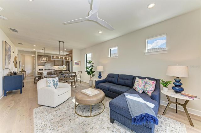 7502 SUMMERLAND COVE, Lakewood Ranch, FL 34202