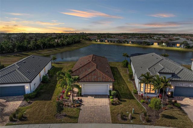 7502 SUMMERLAND COVE, Lakewood Ranch, FL 34202