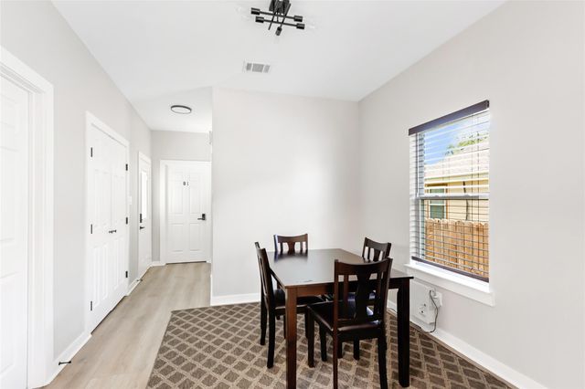 802 Thomas Avenue, Pasadena, TX 77506