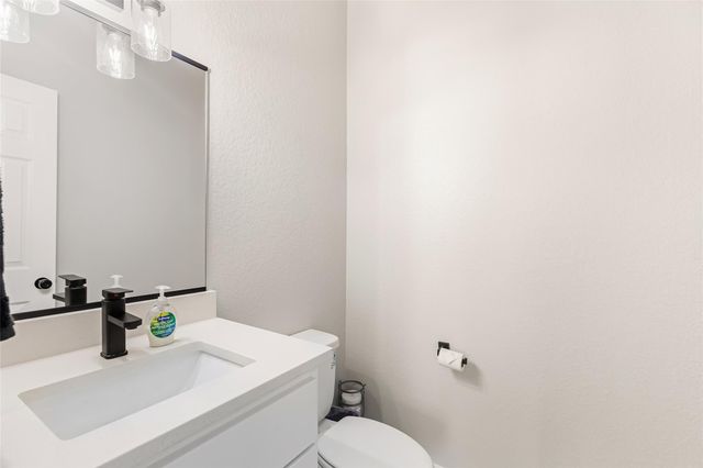 802 Thomas Avenue, Pasadena, TX 77506