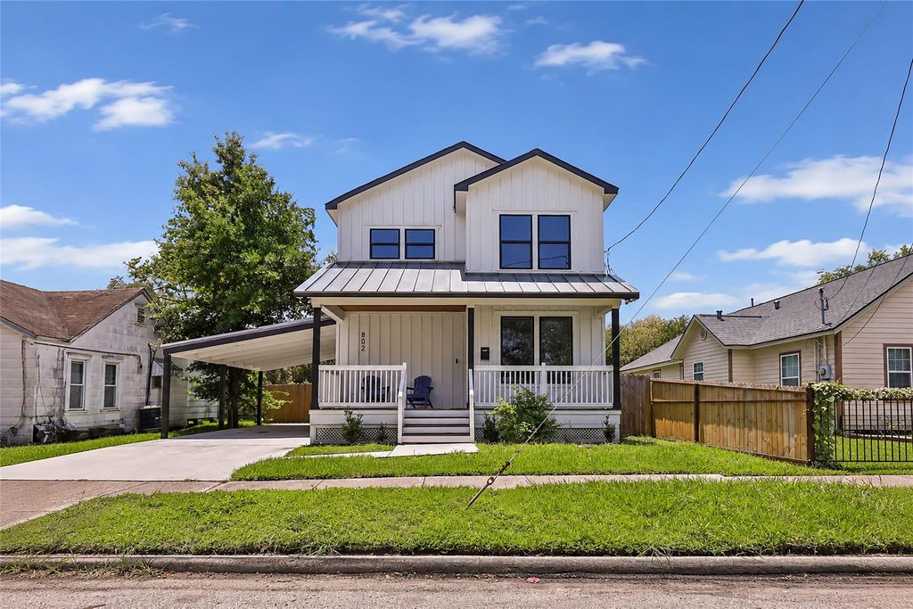 802 Thomas Avenue, Pasadena, TX 77506