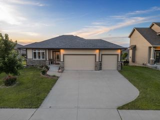 655 NE Dellwood Drive, Waukee, IA 50263