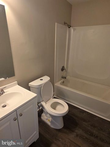 18 ROBERTS PL, Willingborough, NJ 08046