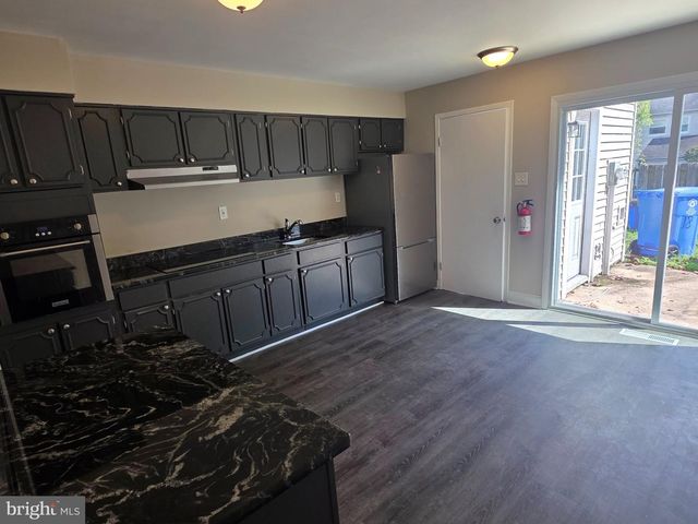 18 ROBERTS PL, Willingborough, NJ 08046