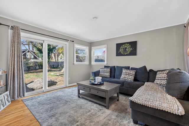 5 Robin Lane, Clinton, CT 06413