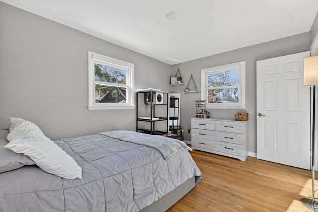 5 Robin Lane, Clinton, CT 06413