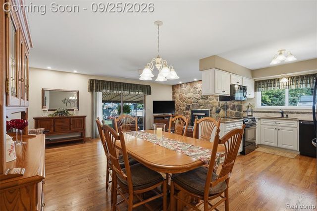 14129 Mayfield Street, Livonia, MI 48154