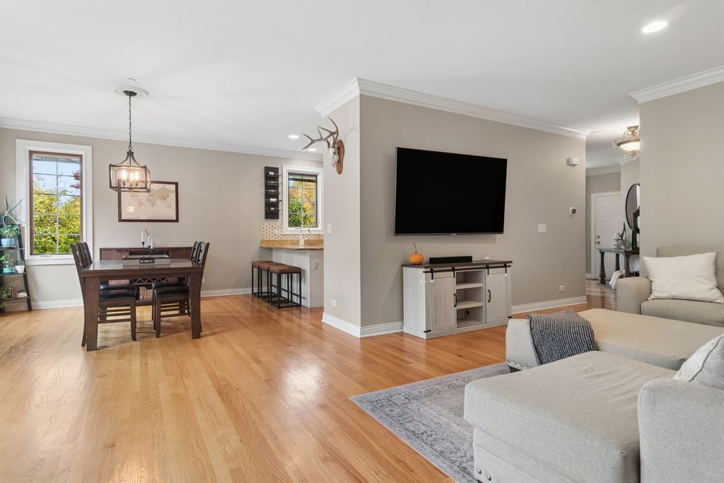 90 Waters Edge Court, Glen Ellyn, IL 60137 — photo 4