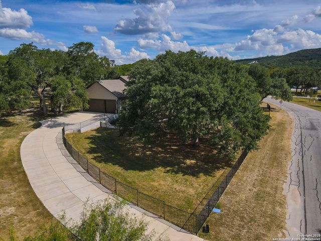 663 PRIVATE ROAD 1712, Mico, TX 78056