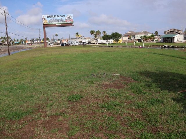 3401 Highway 6, Hitchcock, TX 77563