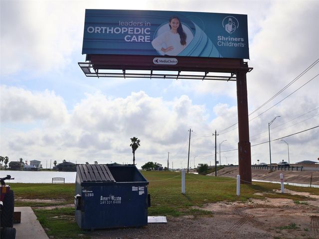 3401 Highway 6, Hitchcock, TX 77563