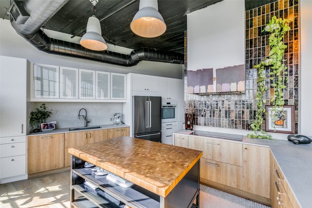 2220 Canton Street 406, Dallas, TX 75201