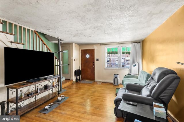 5903 NEWTOWN AVE, Philadelphia, PA 19120