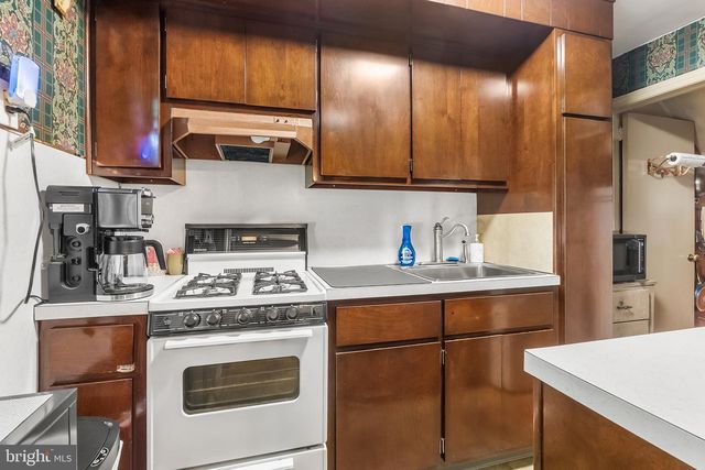5903 NEWTOWN AVE, Philadelphia, PA 19120