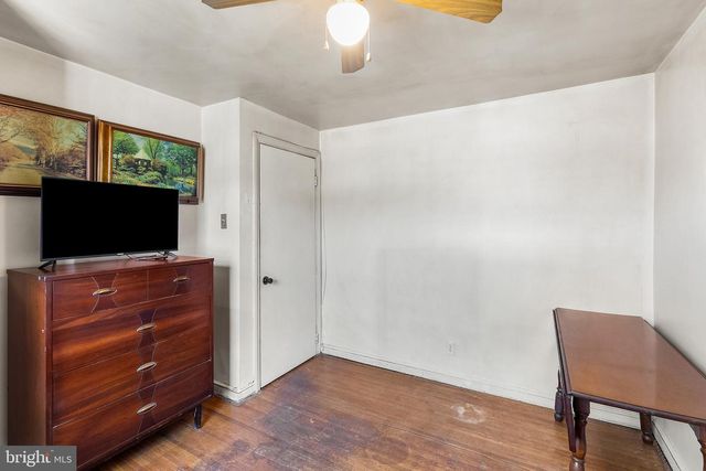 5903 NEWTOWN AVE, Philadelphia, PA 19120