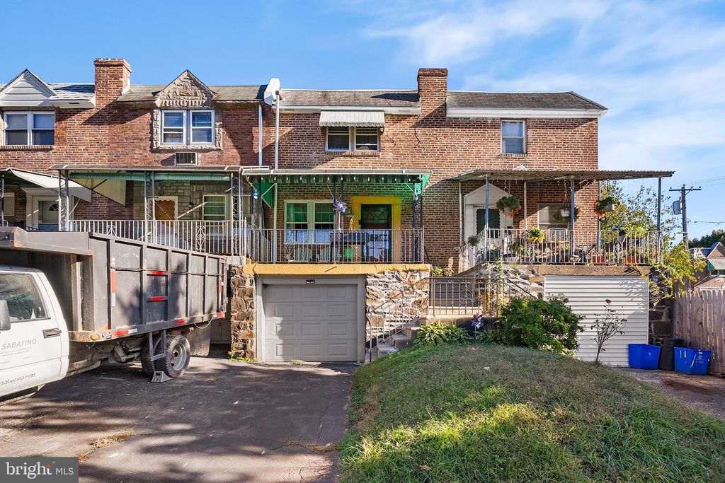 5903 NEWTOWN AVE, Philadelphia, PA 19120