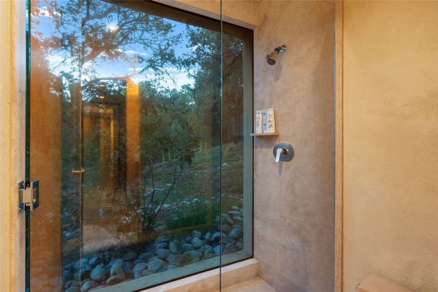 1056 Sierra Del Norte, Santa Fe, NM 87501