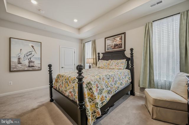 678 MAYFIELD FALLS DR, Newark, DE 19702