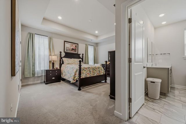 678 MAYFIELD FALLS DR, Newark, DE 19702