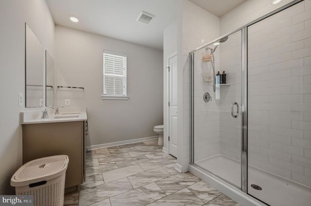 678 MAYFIELD FALLS DR, Newark, DE 19702