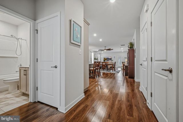 678 MAYFIELD FALLS DR, Newark, DE 19702