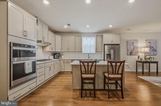 678 MAYFIELD FALLS DR, Newark, DE 19702