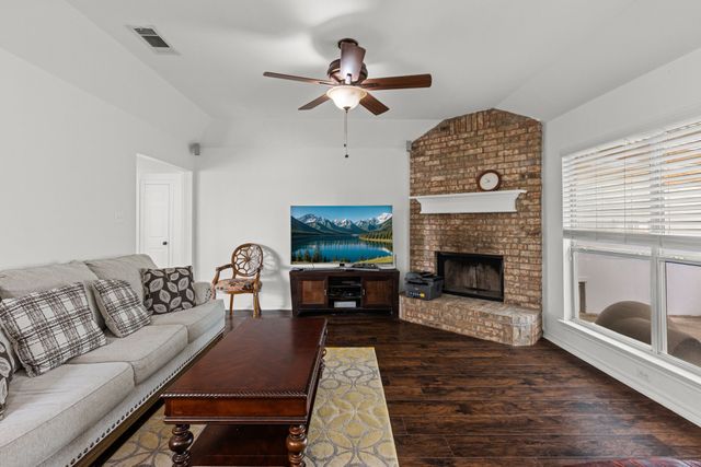 108 Horseshoe Bend, Leonard, TX 75452