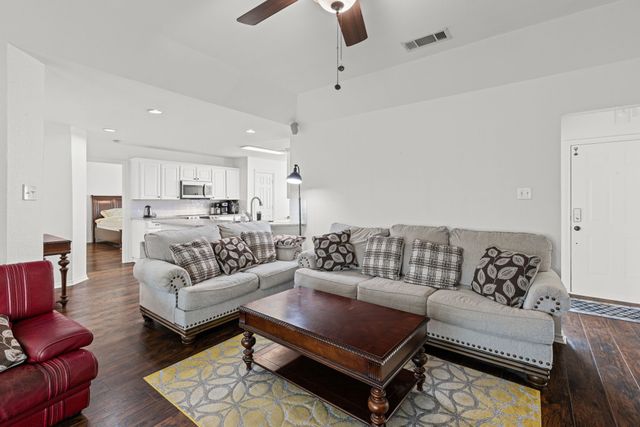 108 Horseshoe Bend, Leonard, TX 75452