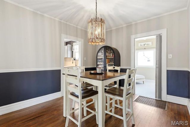 7729 Murdoch Avenue, Shrewsbury, MO 63119