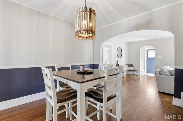 7729 Murdoch Avenue, Shrewsbury, MO 63119