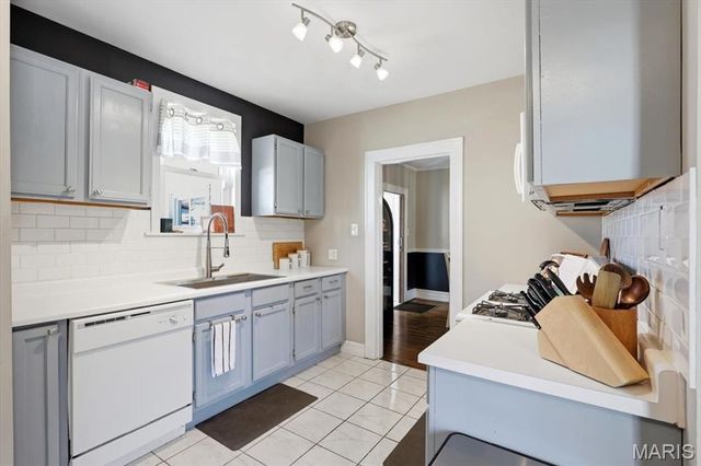 7729 Murdoch Avenue, Shrewsbury, MO 63119