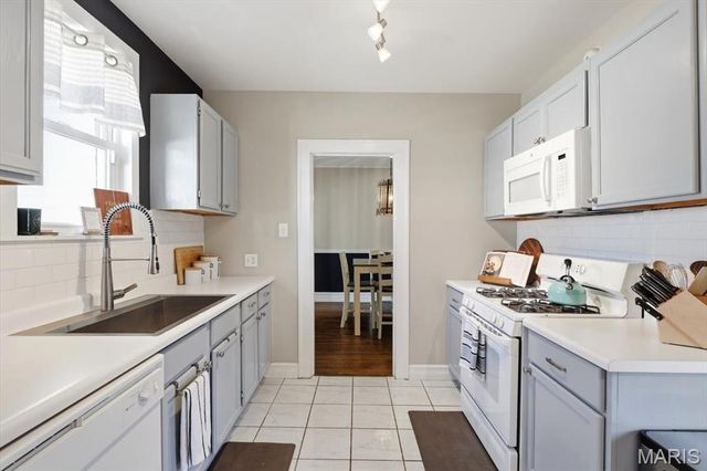 7729 Murdoch Avenue, Shrewsbury, MO 63119