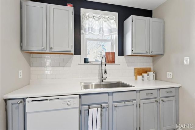 7729 Murdoch Avenue, Shrewsbury, MO 63119