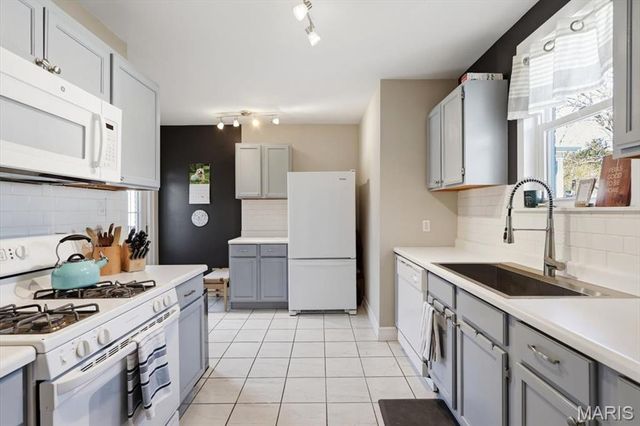 7729 Murdoch Avenue, Shrewsbury, MO 63119