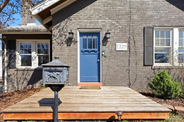 7729 Murdoch Avenue, Shrewsbury, MO 63119