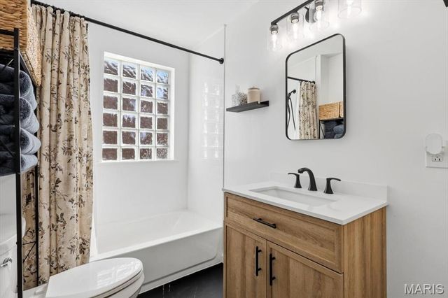 7729 Murdoch Avenue, Shrewsbury, MO 63119