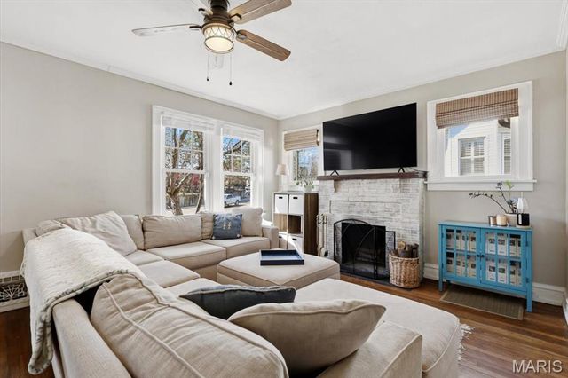 7729 Murdoch Avenue, Shrewsbury, MO 63119