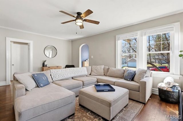 7729 Murdoch Avenue, Shrewsbury, MO 63119