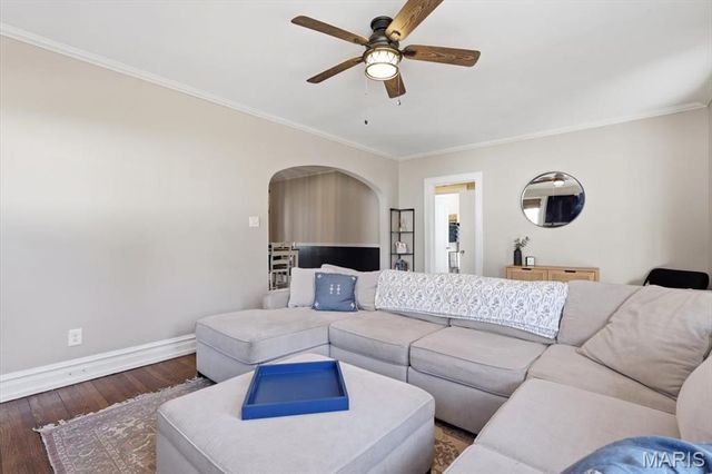 7729 Murdoch Avenue, Shrewsbury, MO 63119