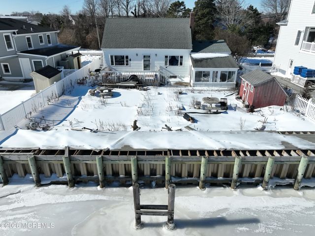 18 High Tide Drive, Waretown, NJ 08758