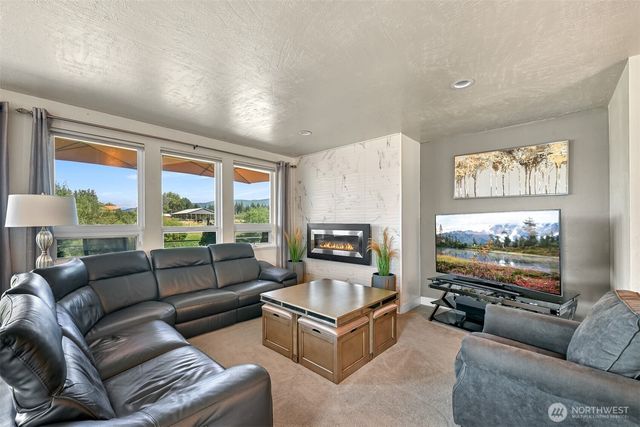 1835 E Smith Road, Bellingham, WA 98226